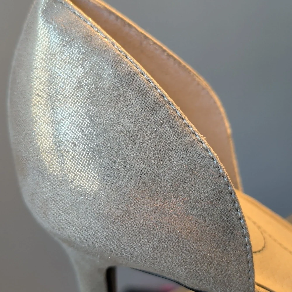 LifeStride Shimmer Gold Peep-Toe Pumps New Size 10